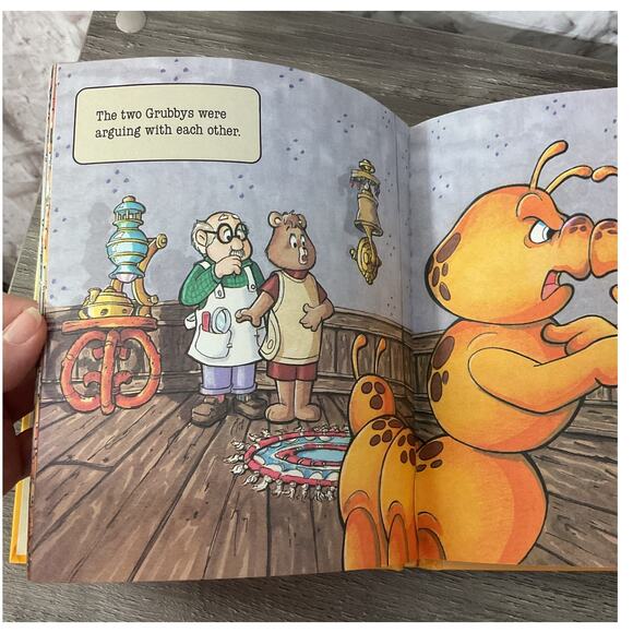 Vintage 1985 TEDDY RUXPIN Double Grubby Hardback Book Worlds Of Wonder - Picture 7 of 7